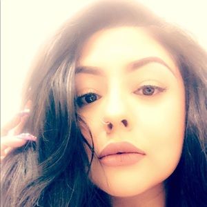 Meet your Posher, Denisse